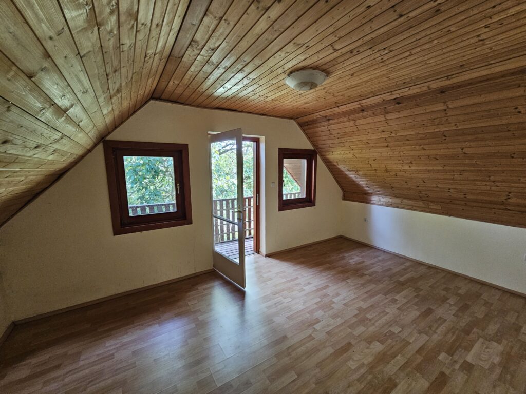 🌊 ELADÓ HÉTVÉGIHÁZ BÁRBAN! 🌳