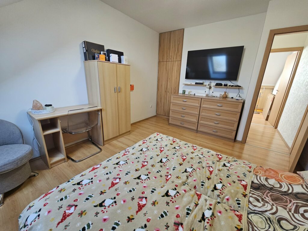 LAKÁS ELADÓ Bonyhádon – NYUGODT, KÉNYELMES ÉLETSTÍLUS