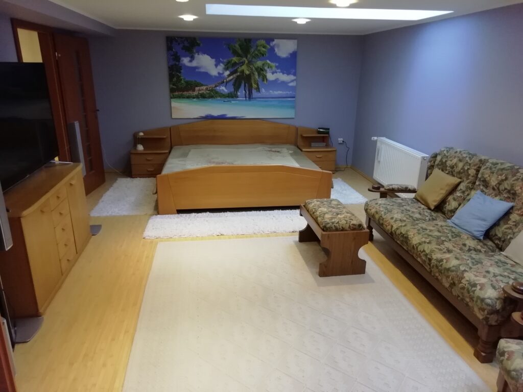 🏡 ELADÓ TÁGAS CSALÁDI HÁZ Mohácson – KIVÁLÓ ELRENDEZÉS, KOMOLY POTENCIÁL