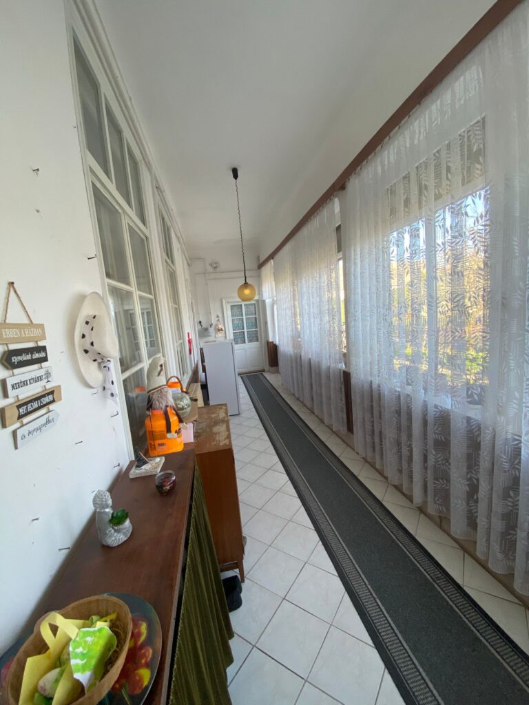 🏡✨ NAGY TELEK – SOK LEHETŐSÉG – CSALÁDI HÁZ ELADÓ GARÁN! ✨🏡