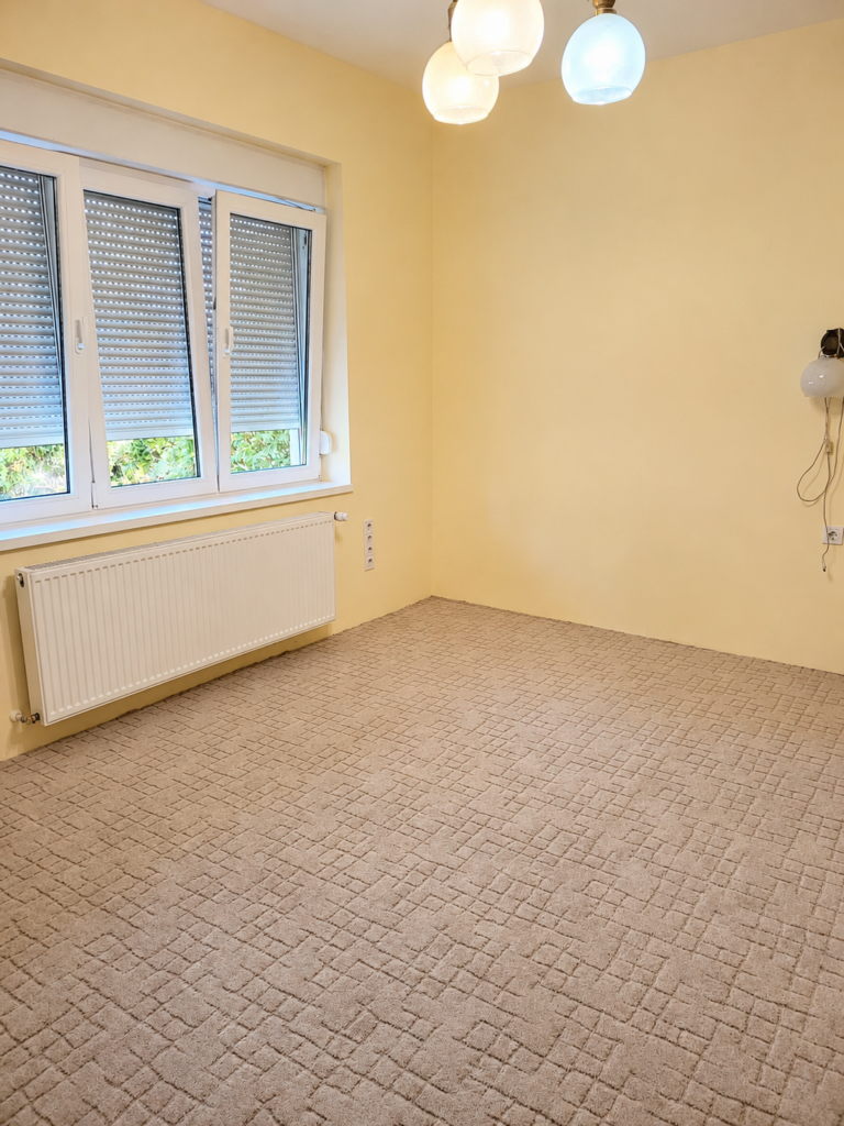 🏡 ELADÓ CSALÁDI HÁZ PÉCS KEDVELT RIGÓDER VÁROSRÉSZÉBEN! 🏡